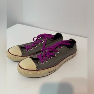 Converse All Stars Gray Sneakers with Purple Laces, Sz 9, Good Preloved Sneakers